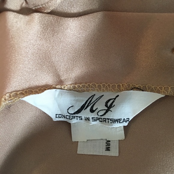 Vintage MJ Concepts blouse ruffle neck, sleeve pin tucked front button b… - Picture 8 of 9